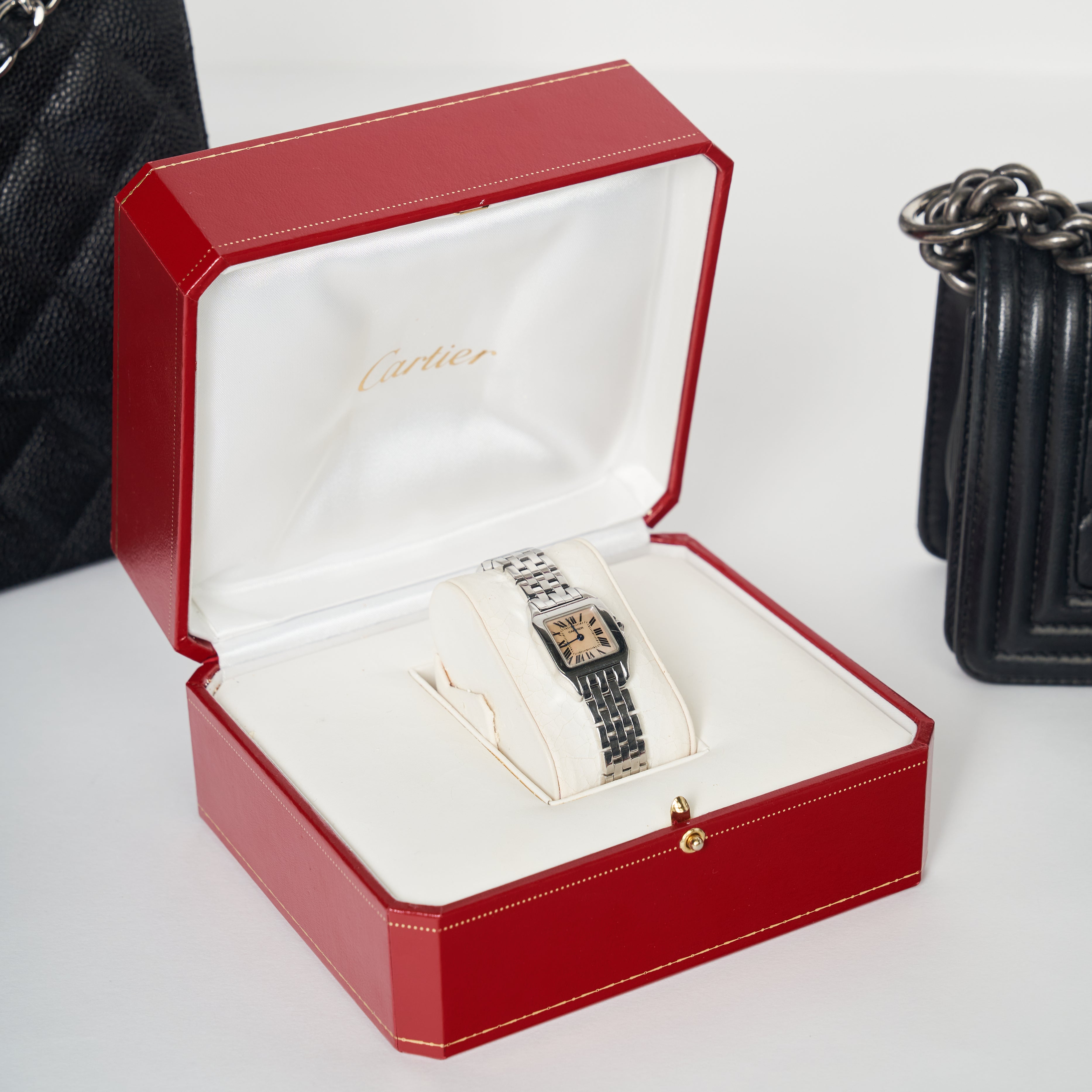 How to Spot a Fake Luxury Watch | Replica Handbags 