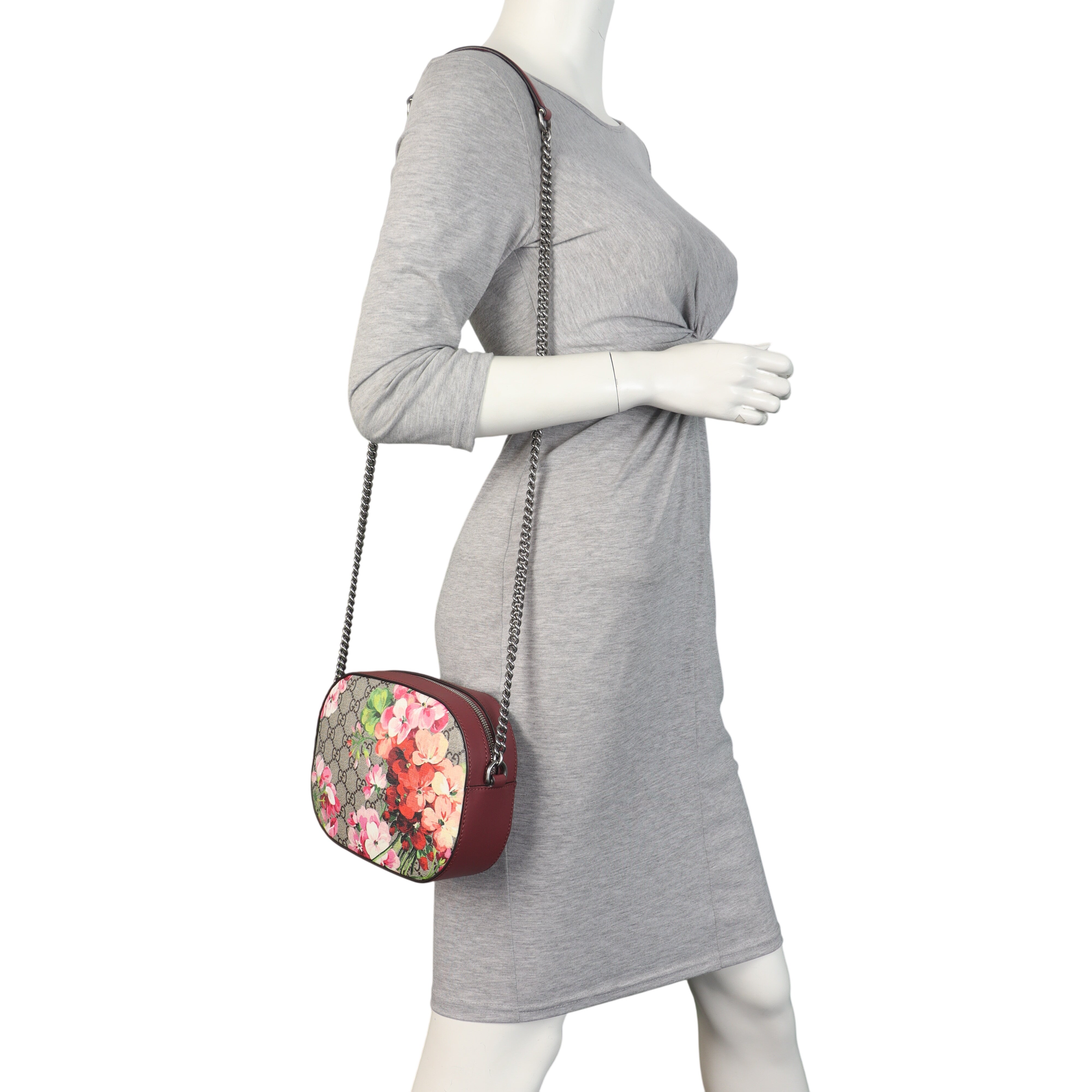 Gucci GG Supreme Blooms Camera Bag