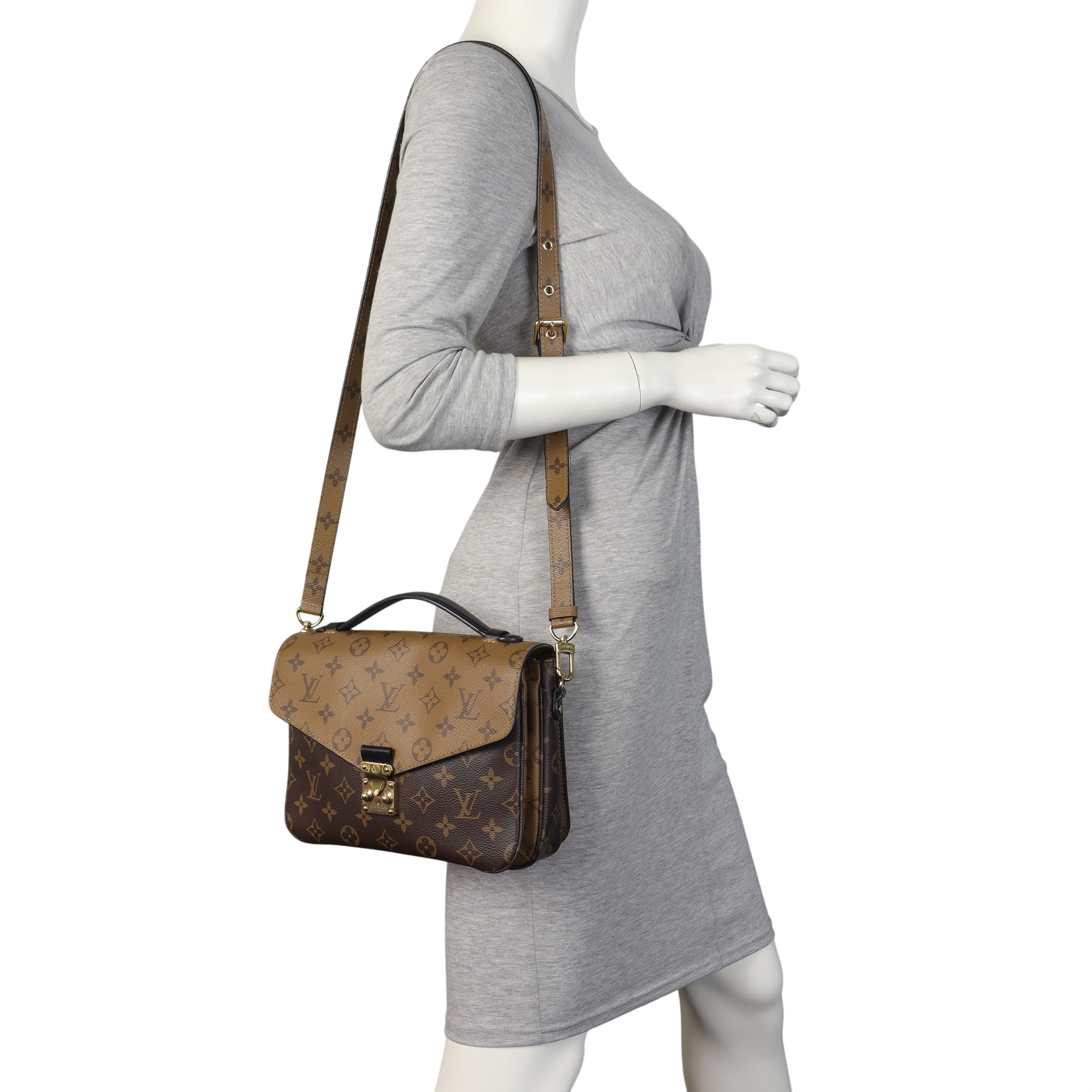 Louis Vuitton Pochette Metis Monogram Reverse