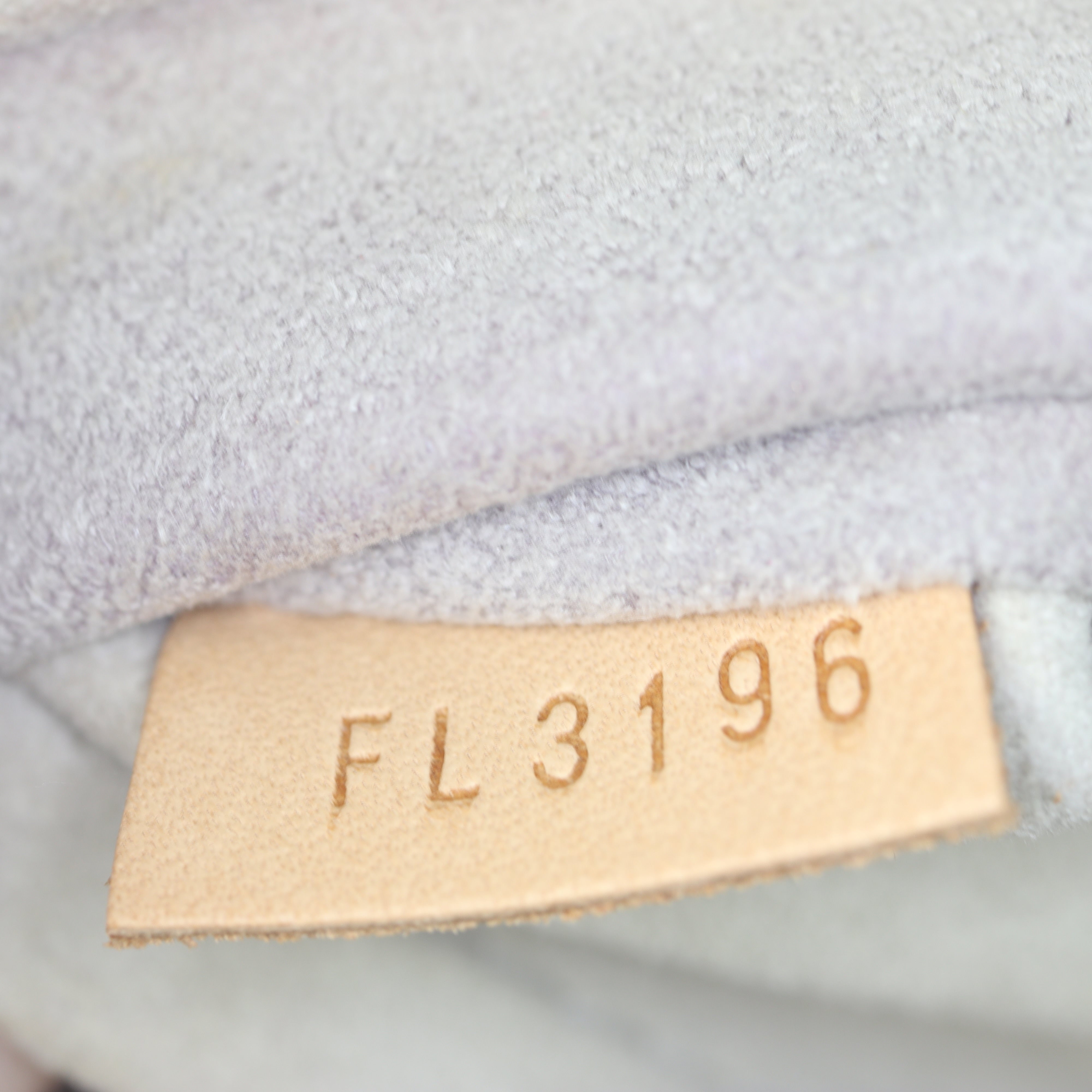 Louis Vuitton Twist MM Epi